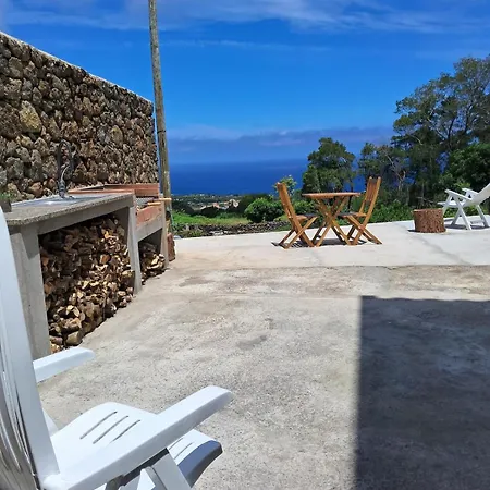 View * Biscoitos (Terceira)